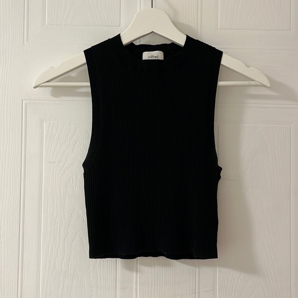 Aritzia Tops - Reso Sweater